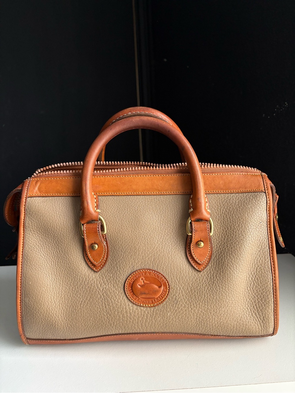 Dooney & Bourke Leather Vinatge 80’s satchel Bag